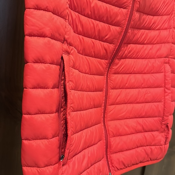 Orange puffer vest - Picture 4 of 5